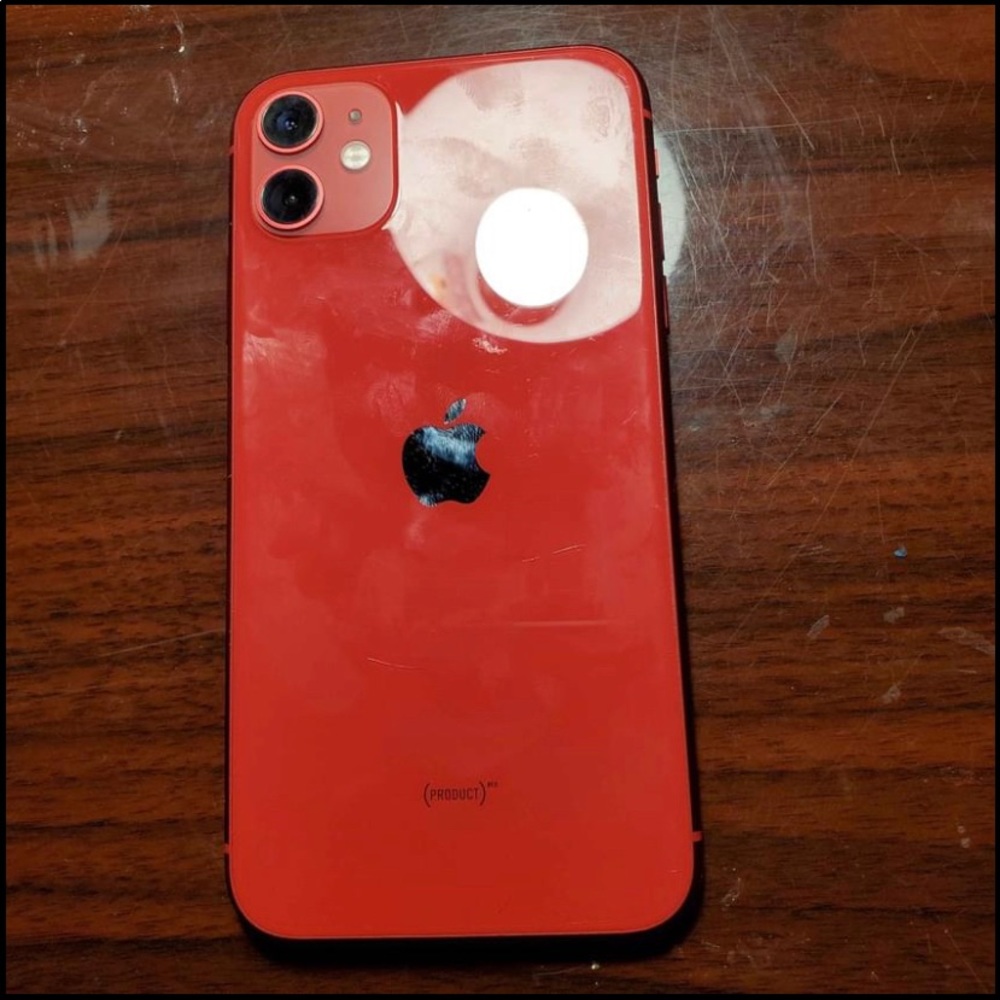 IPhone 11 - Picture 2 of 2